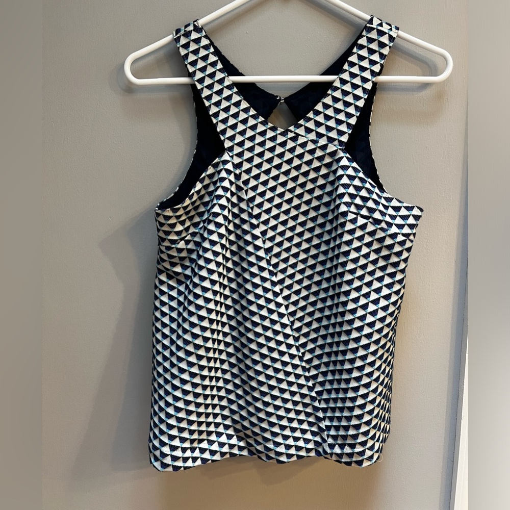 Beautiful HD in Paris tank from Anthropologie. Size 4.